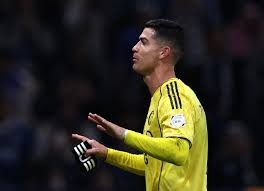 J联赛：神户胜利船夺冠，伊涅斯塔现场庆祝